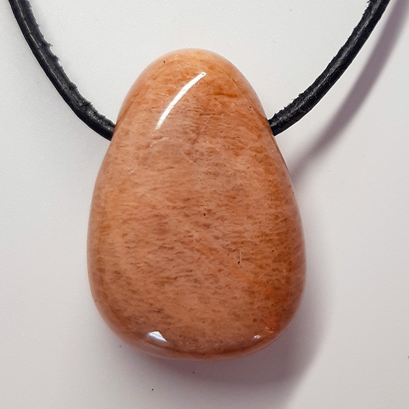 Pendentif Pierre de Lune, pierre percée.