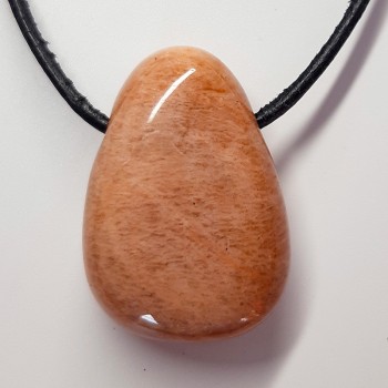 Pendentif Pierre de Lune, pierre percée.