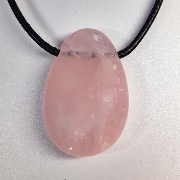 Pendentif en pierre naturelle Quartz rose.