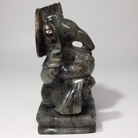 Ganesh, divinité hindoue à tête d'éléphant, en Labradorite verte
