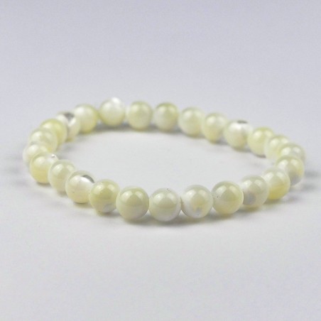 Bracelet en perles naturelles de nacre.