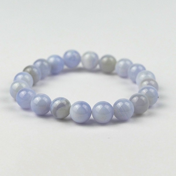 Bracelet en pierres naturelles Calcédoine bleue.