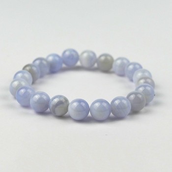 Bracelet en pierres naturelles Calcédoine bleue.