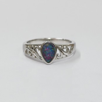 Bague  Opale bleue, argent rhodié