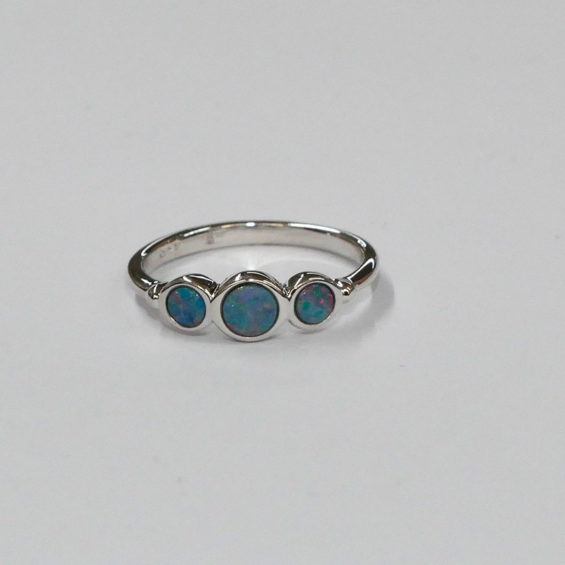 Bague  Opale bleue et Argent rhodié