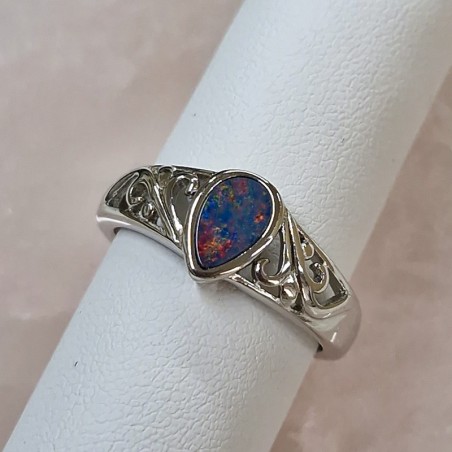 Bague  Opale bleue, argent rhodié