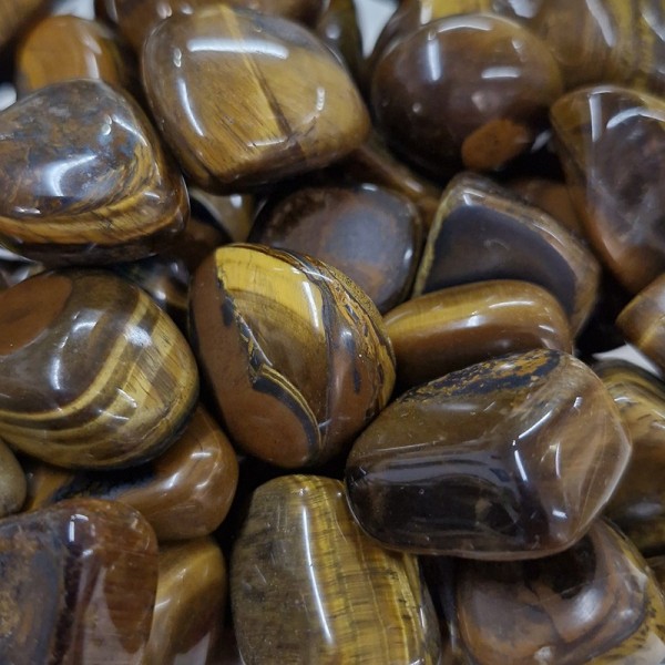 Œil de Tigre, pierre roulée.