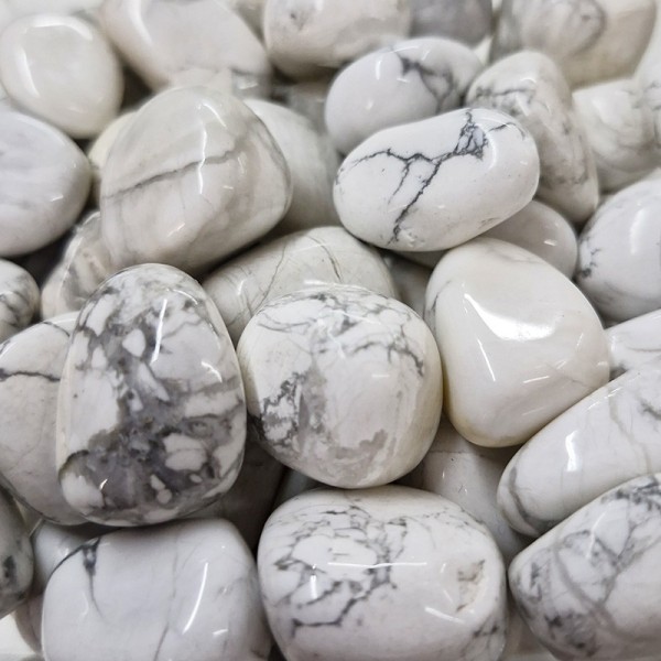 Pierre naturelle roulée, pierre polie, Howlite.