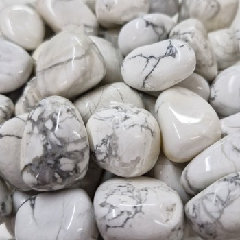 Pierre naturelle roulée, pierre polie, Howlite.