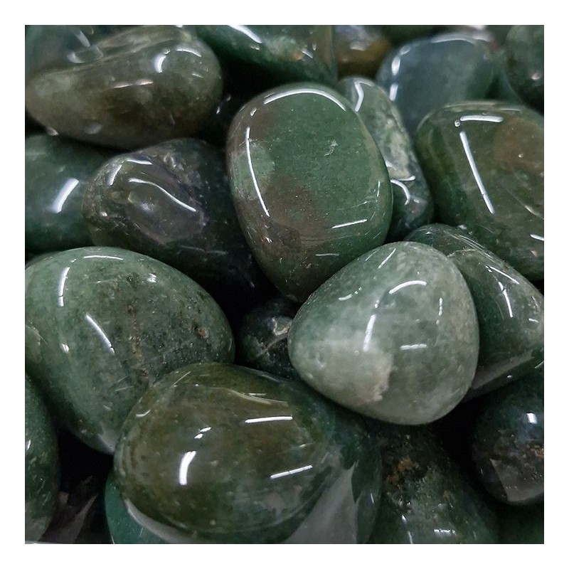 Aventurine verte, pierre roulée. Aventurine verte, pierre roulée.