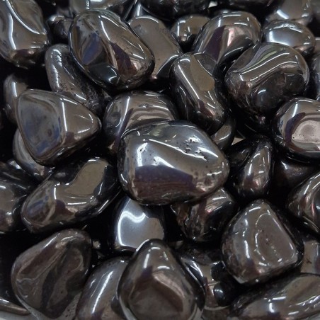Magnétite hématite, pierre naturelle polie.