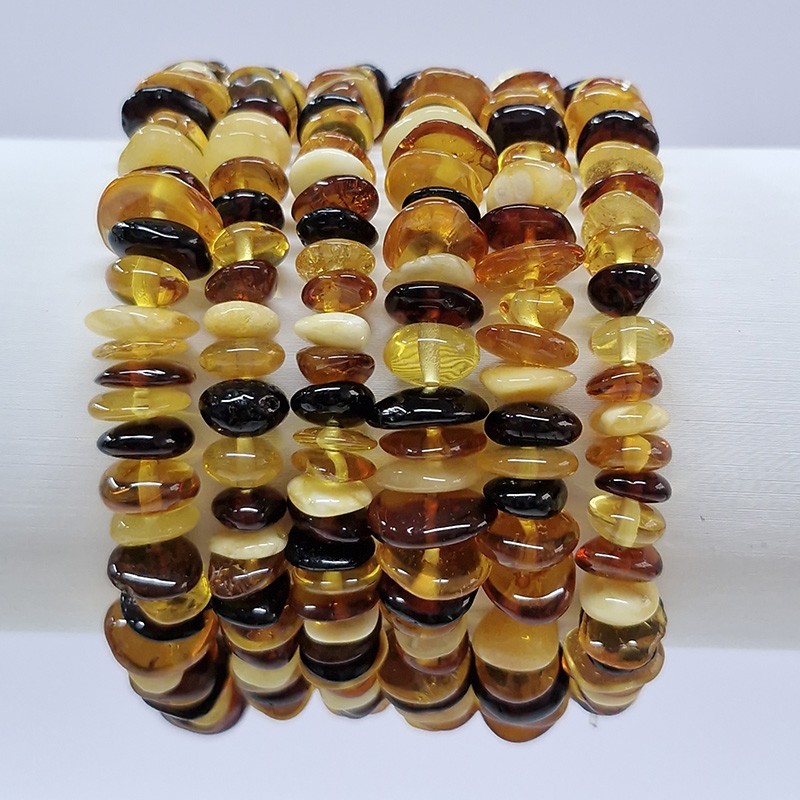 Bracelet en fragments naturels d'Ambre polis.
