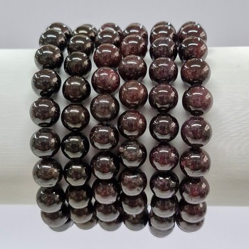 Bracelet en pierres naturelles Grenat almandin .