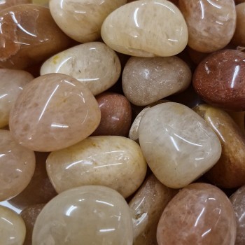 Aventurine orange, pierre roulée.