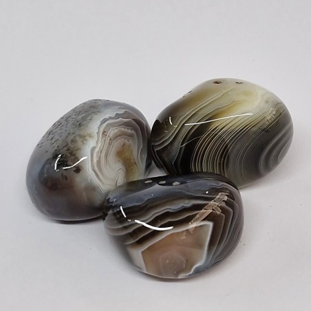 Pierre naturelle polie,  Agate du Botswana.