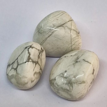 Pierre naturelle roulée, pierre polie, Howlite.