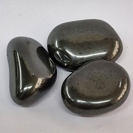 Magnétite hématite, pierre naturelle polie.