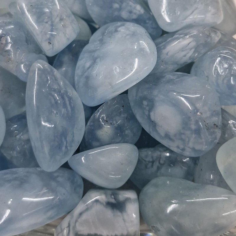 copy of Rhodonite, pierre roulée.