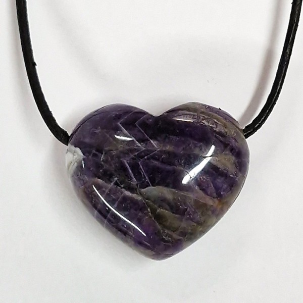 Pendentifs Cœur, pierres percées.