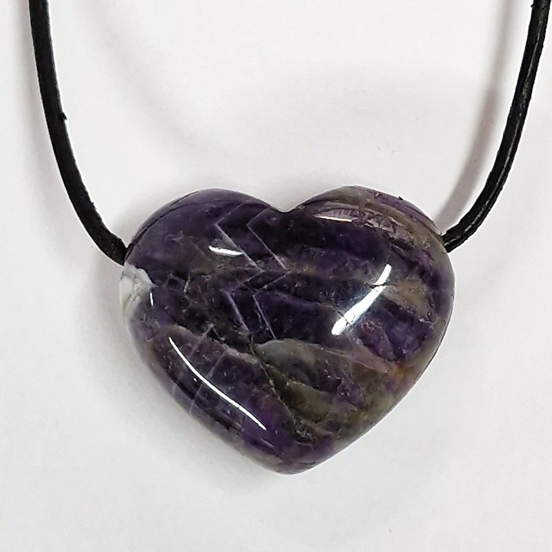 Pendentifs Cœur, pierres percées.