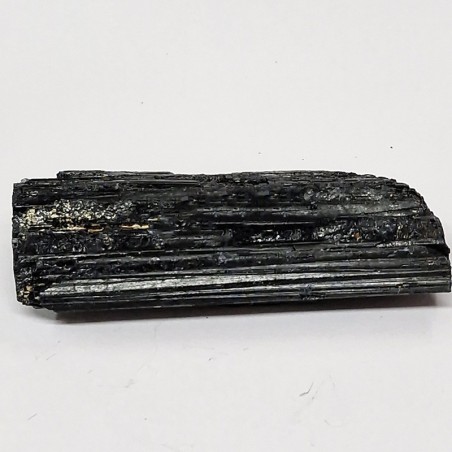 Tourmaline noire, pierre brute