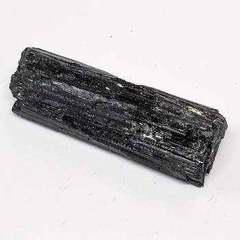 Tourmaline noire, pierre brute